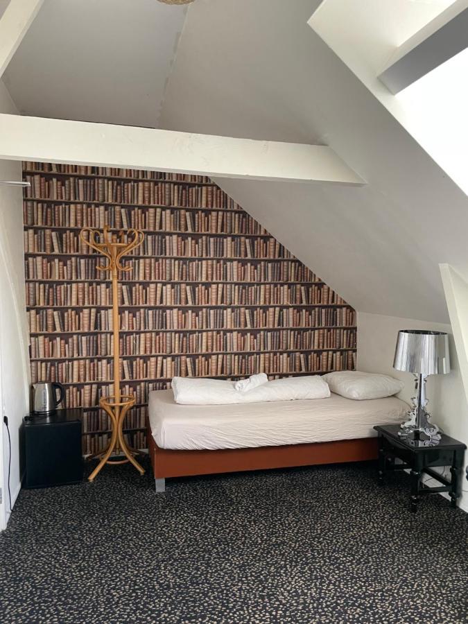 Thuis Bij Schell Rotterdam Eksteriør bilde